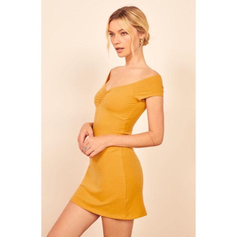 Reformation Sweet Minidress in size XS